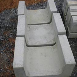 U型流水槽钢模具规格 吉林流水槽钢模具 速诚水泥制品
